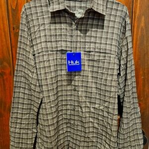 Huk Men's Plaid Shirt - Brown